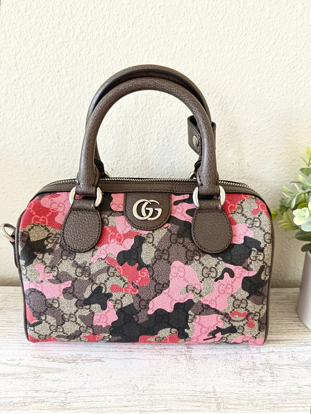 New Gucci GG Emblem pink camouflaged duffle travel crossbody handle medium bag,